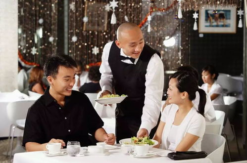 餐飲服務(wù)做到‘三輕四勤五聲六微笑十服務(wù)’，顧客個個滿意